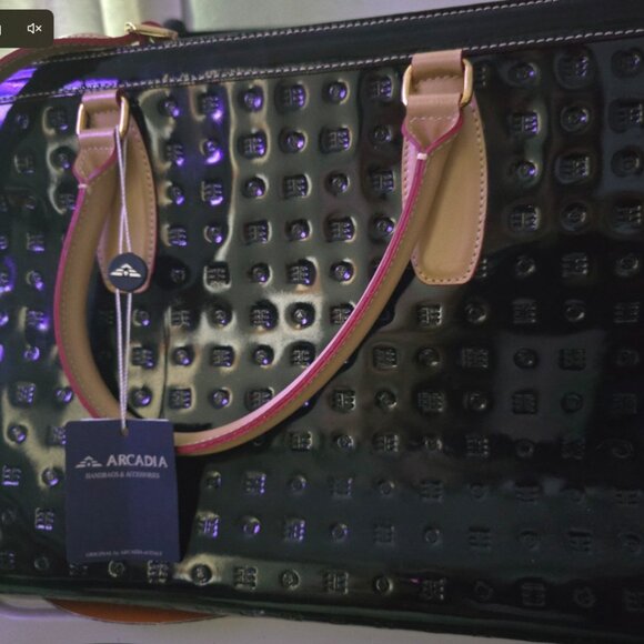 ARCADIA GENUINE LEATHER LARGE BUSINESS HANDBAG NWT EAST WEST SIZE MADE IN ITALY - Picture 1 of 4
